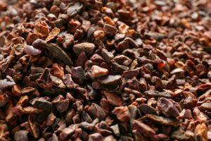 O que são os nibs de cacau e por que eles são superalimentos?